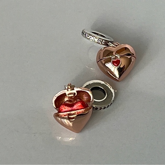 Rose Gold Plated Sterling Silver Reveal Your Love Heart Locket Pendant - Picture 1 of 4